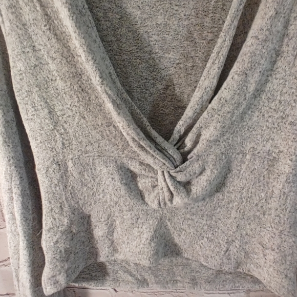 Free People Twist Front Crop Heather Grey Sweater S - Picture 3 of 13